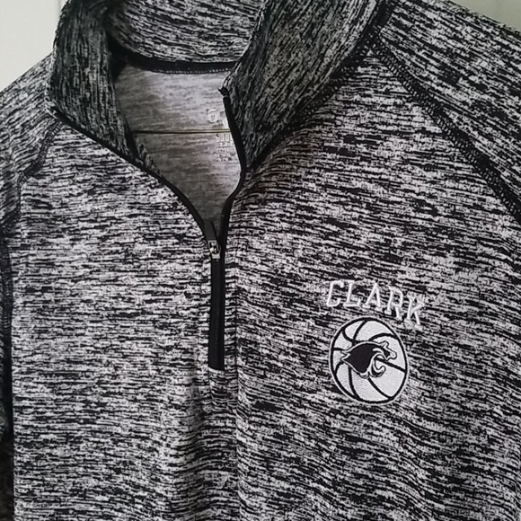 5/$20** Women's Athletic Top - Picture 2 of 6